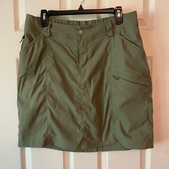 Duluth dry one the fly skort, size 12 - Picture 1 of 4